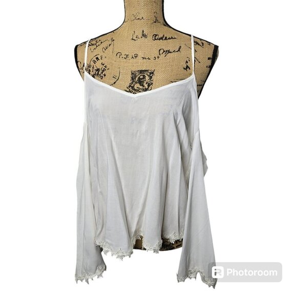 Forever 21 White Gauzy Open Shoulder Bell Sleeve Boho Top Medium - Picture 1 of 11